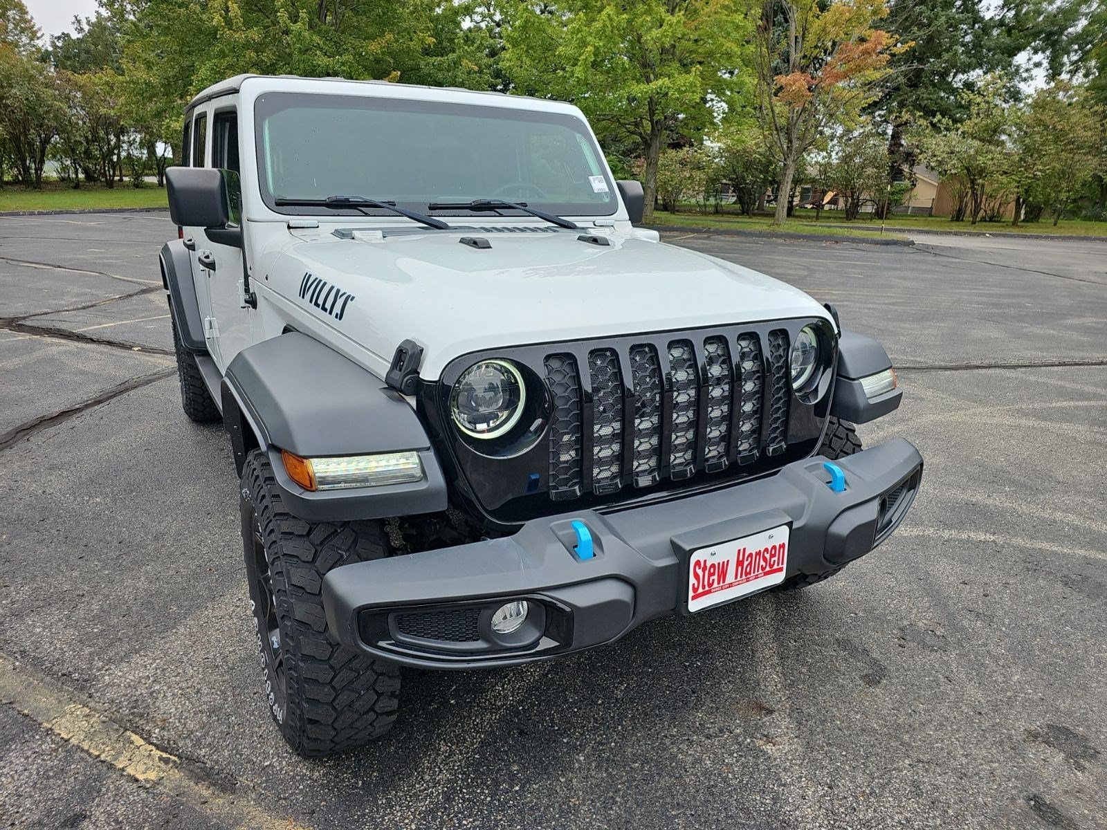 Used 2023 Jeep Wrangler Unlimited w/ Cold Weather Group AWD/4WD image 8