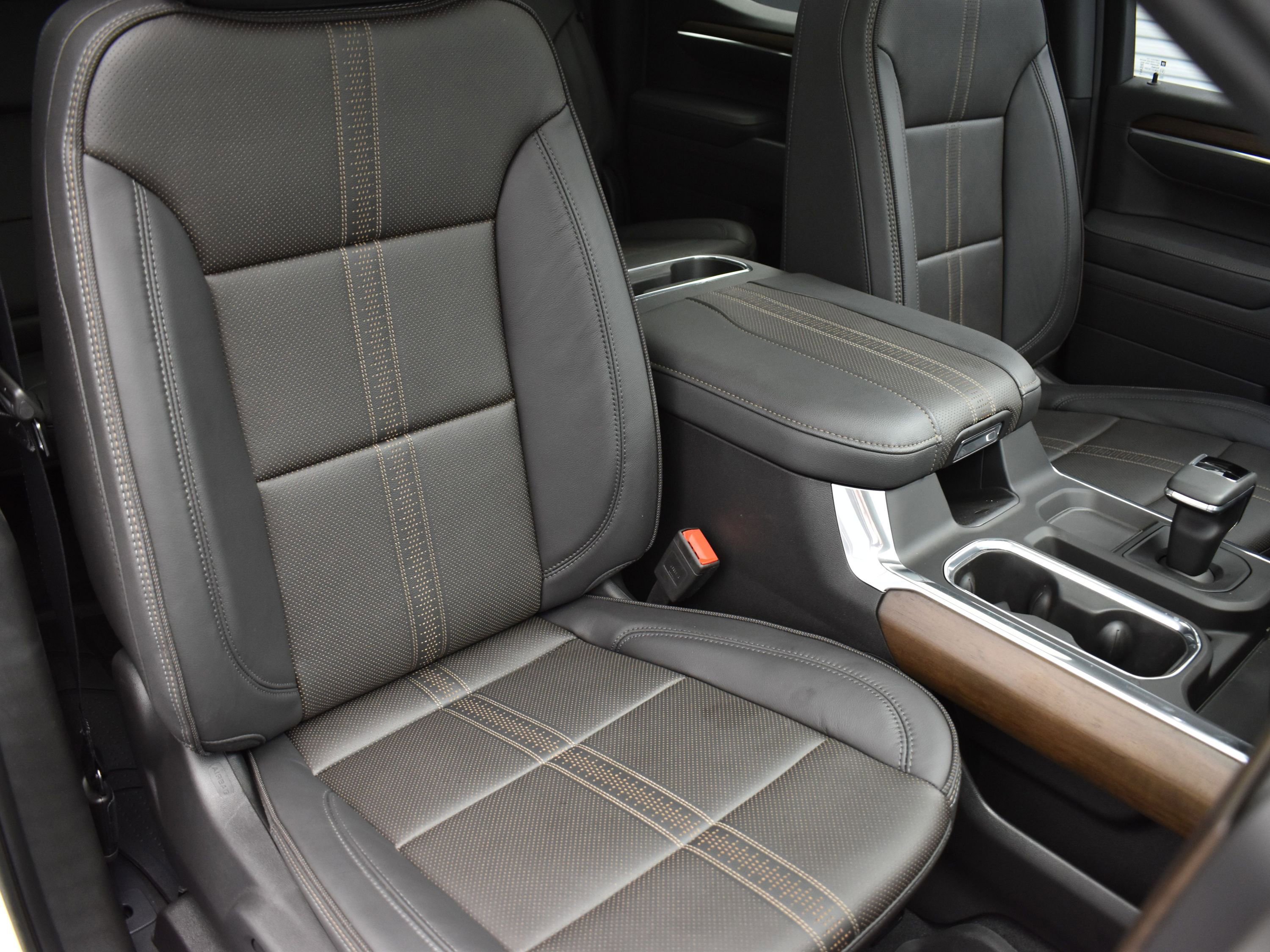 Used 2025 Chevrolet Silverado 1500 High Country image 42