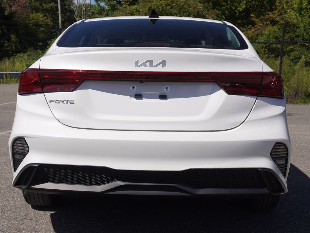 Used 2023 Kia Forte LXS w/ LXS Technology Package FWD image 10