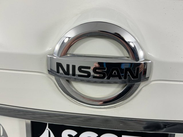 Used 2018 Nissan Rogue SV image 23