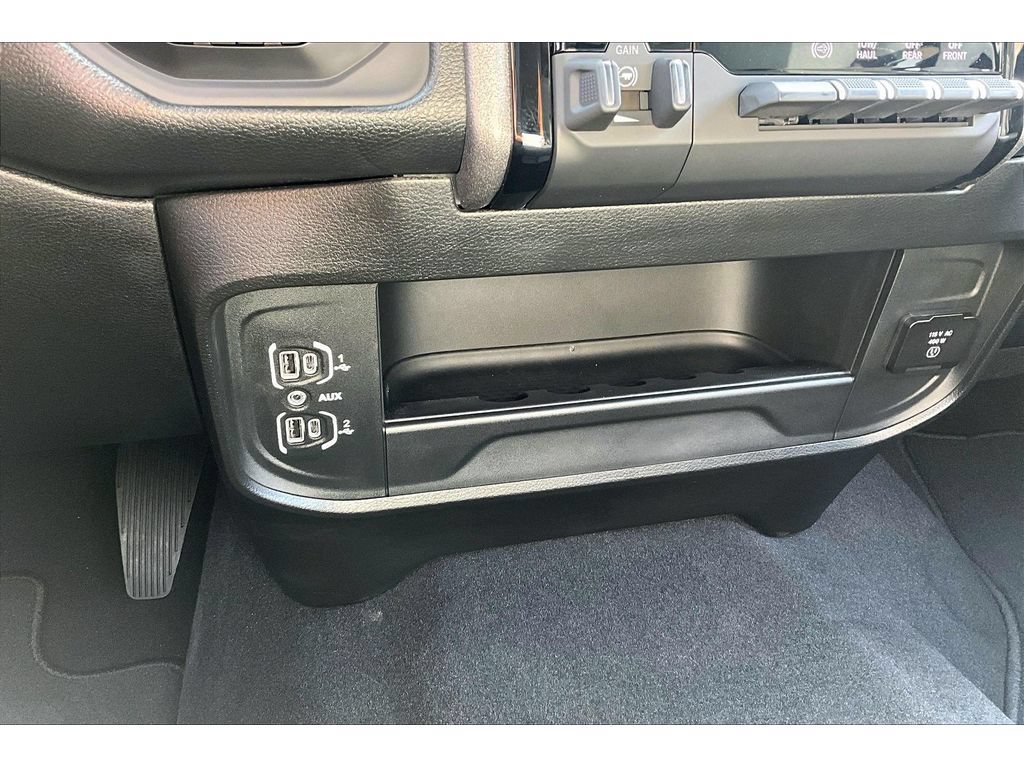 New 2026 RAM 3500 Tradesman AWD/4WD image 34