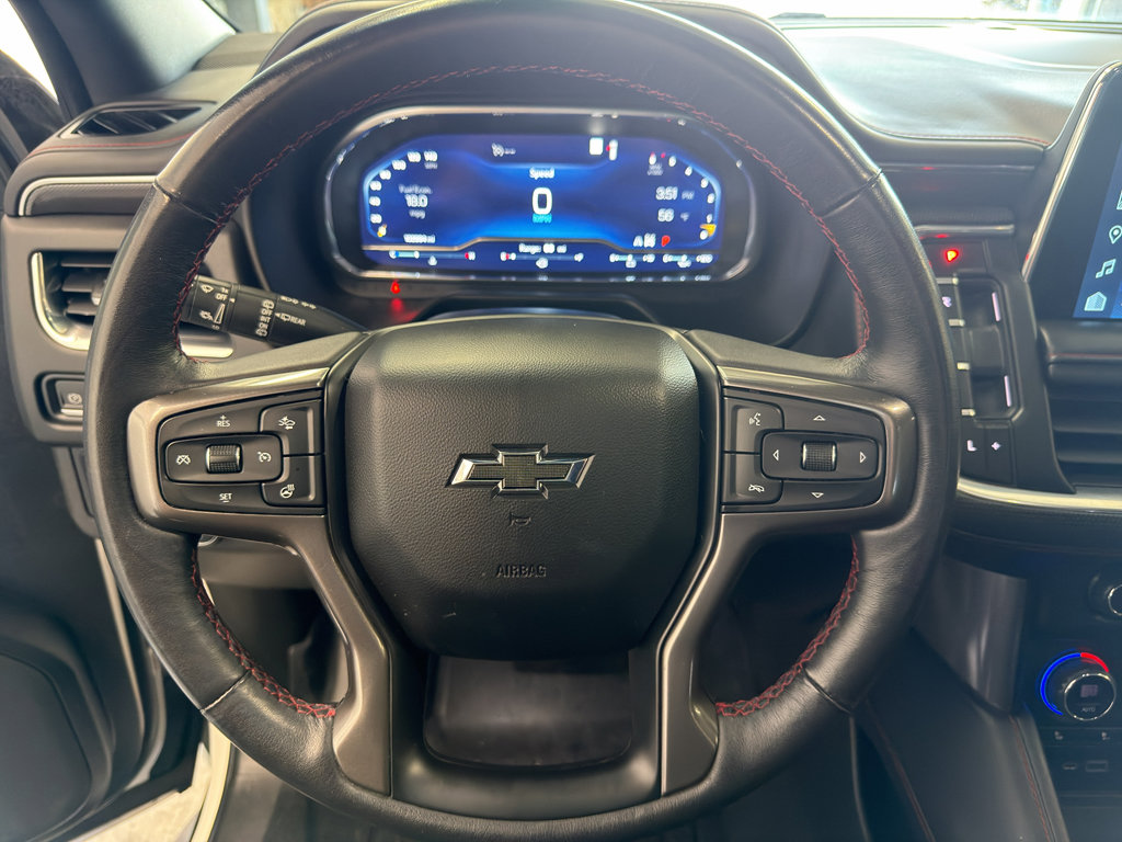 Used 2022 Chevrolet Suburban RST w/ Luxury Package AWD/4WD image 13