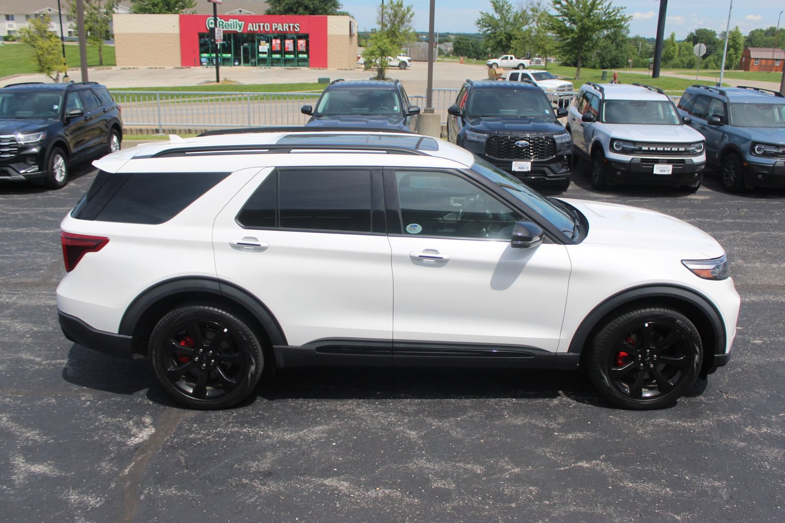 Used 2023 Ford Explorer ST w/ Equipment Group 401A AWD/4WD image 7