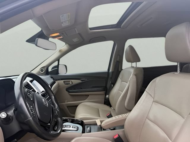 Used 2016 Honda Pilot Touring image 20