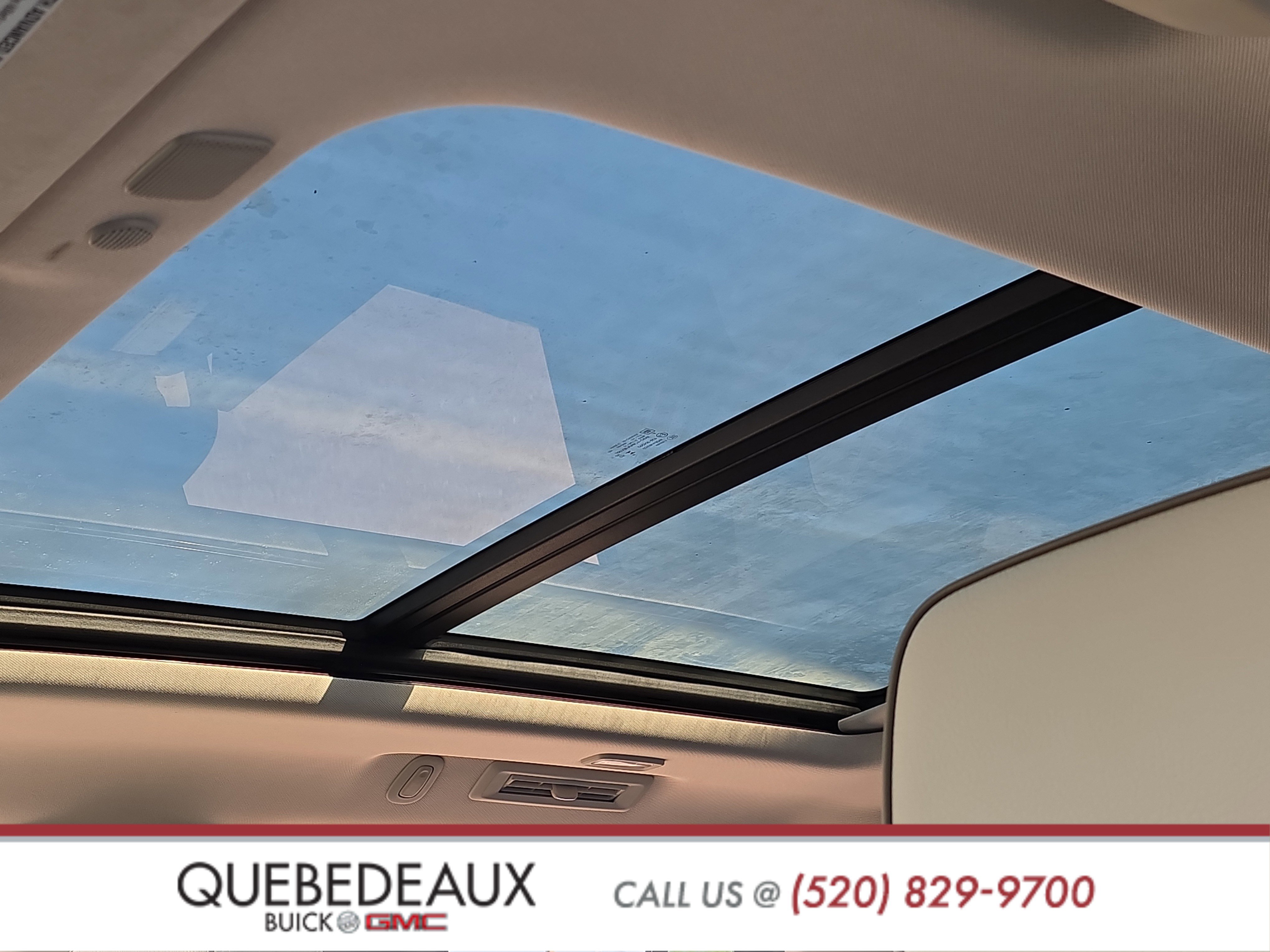 Used 2024 GMC Yukon Denali w/ Denali Reserve Package image 17