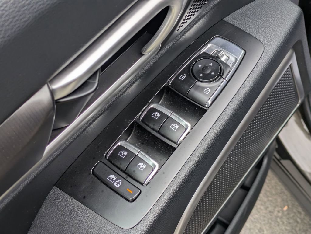 Used 2025 Kia Telluride S image 13