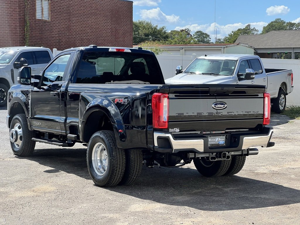 New 2026 Ford F350 XLT image 3