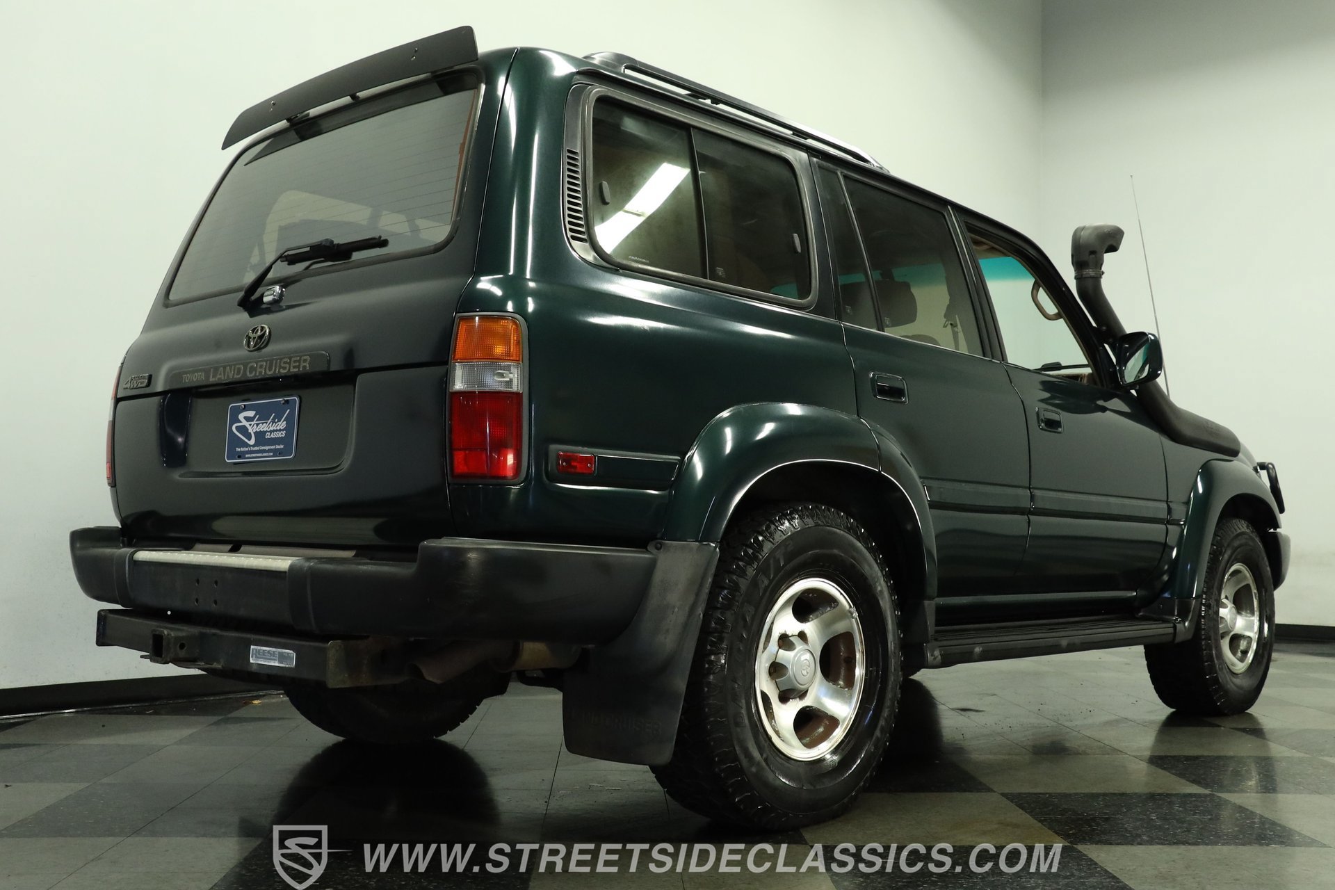 Used 1997 Toyota Land Cruiser w/ Collector's Edition Pkg AWD/4WD image 26