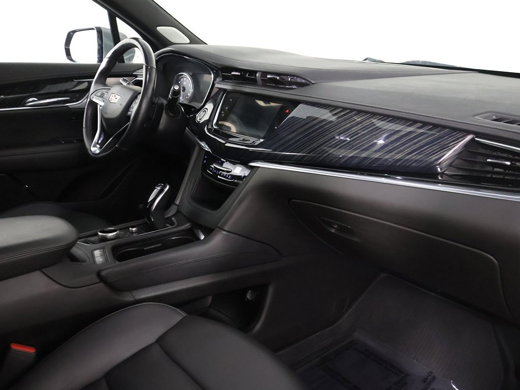 Used 2023 Cadillac XT6 Premium Luxury w/ Technology Package image 32