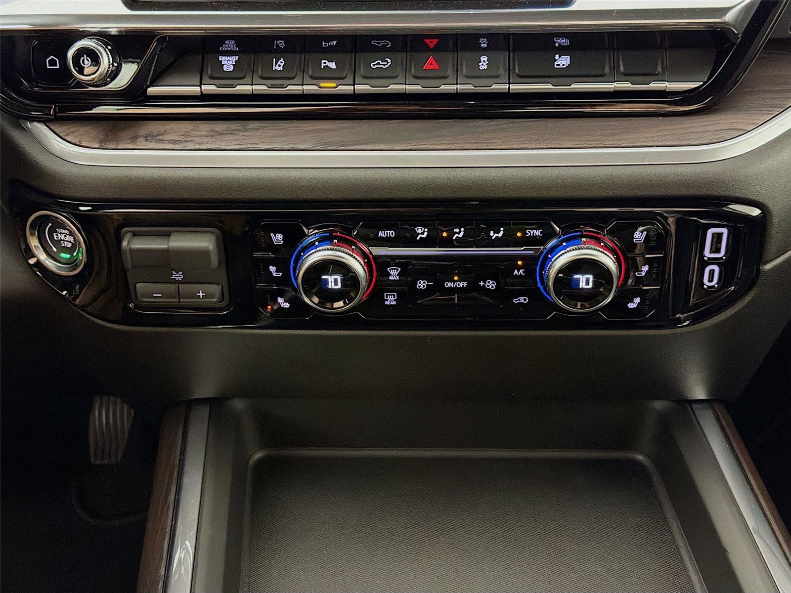 New 2026 GMC Sierra 2500 SLT w/ SLT Premium Package image 17