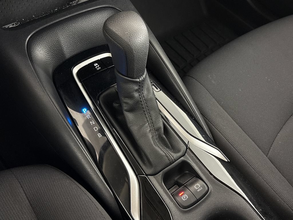 Used 2022 Toyota Corolla LE FWD image 28
