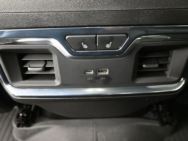 Used 2025 Chevrolet Silverado 2500 LTZ w/ LTZ Convenience Package image 21