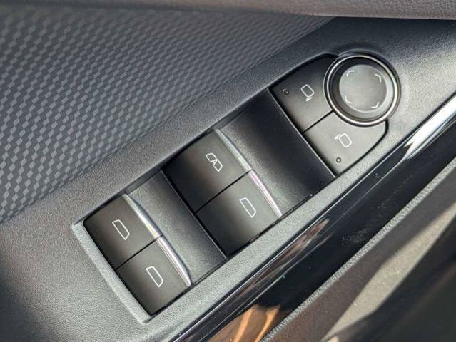 New 2026 Chevrolet Equinox RS w/ Convenience Package III FWD image 27
