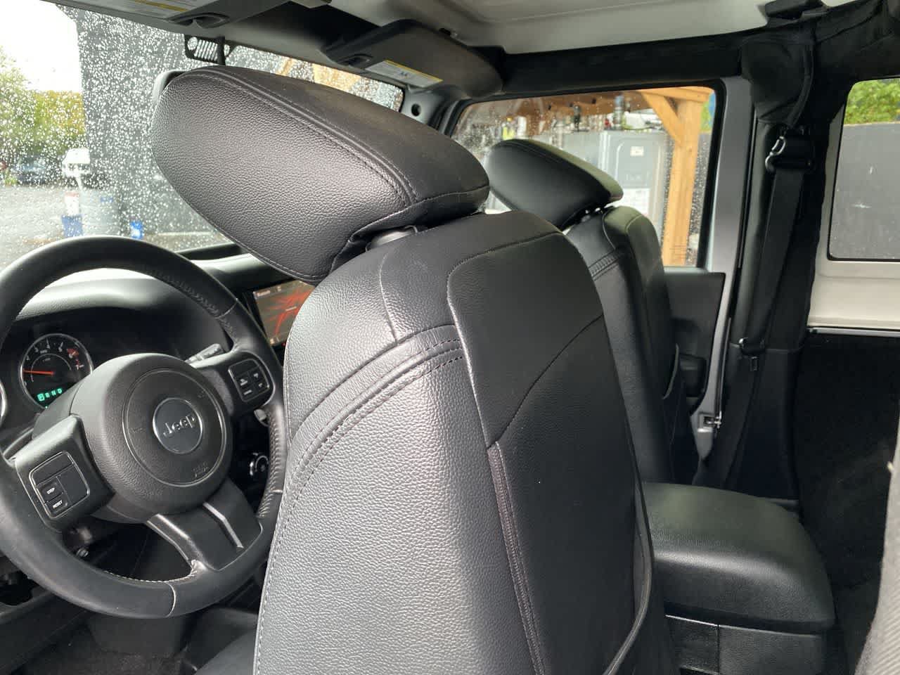 Used 2014 Jeep Wrangler Sahara AWD/4WD image 15
