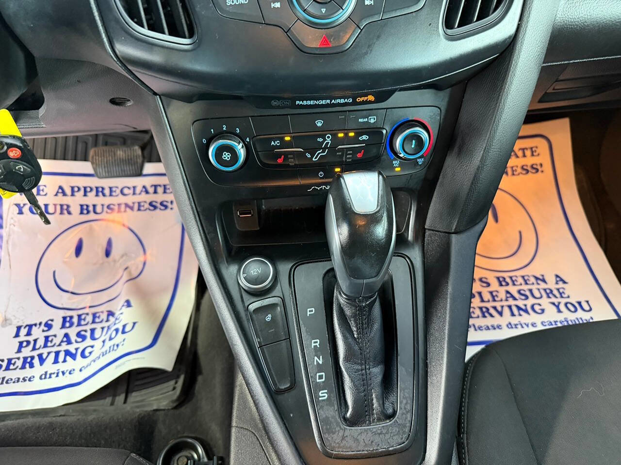 Used 2015 Ford Focus SE w/ SE Sport Package FWD image 19