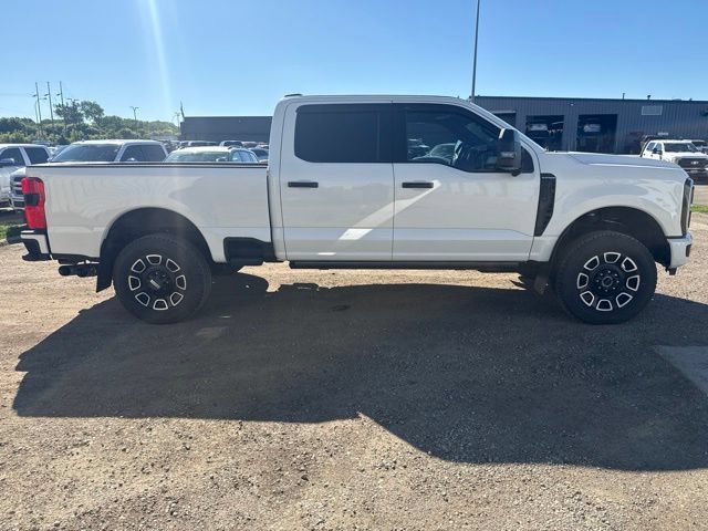 Used 2023 Ford F350 Platinum AWD/4WD image 13
