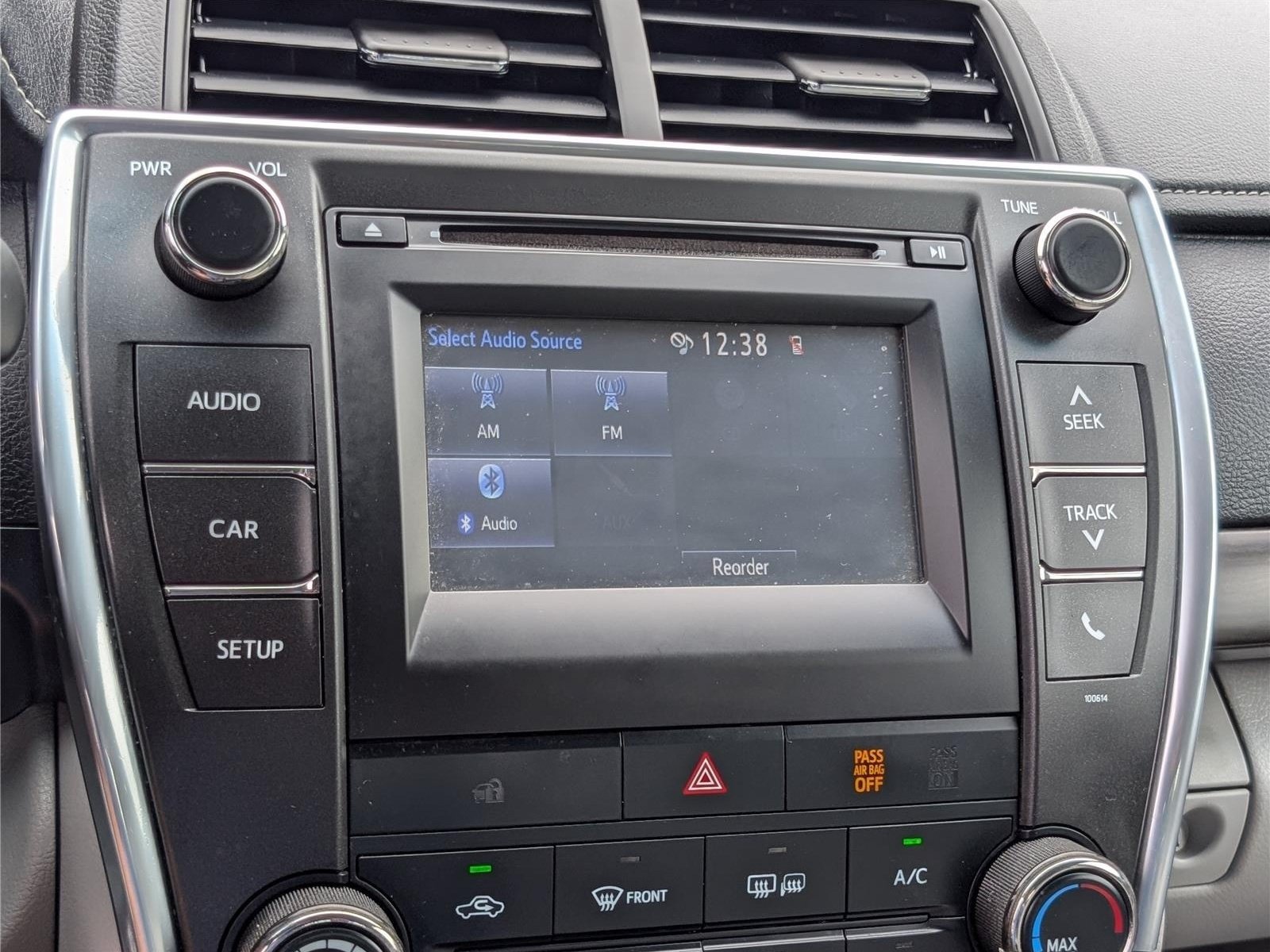 Used 2017 Toyota Camry LE FWD image 25