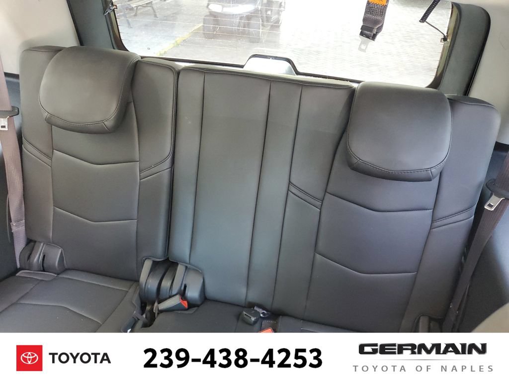 Used 2016 Cadillac Escalade Premium AWD/4WD image 23