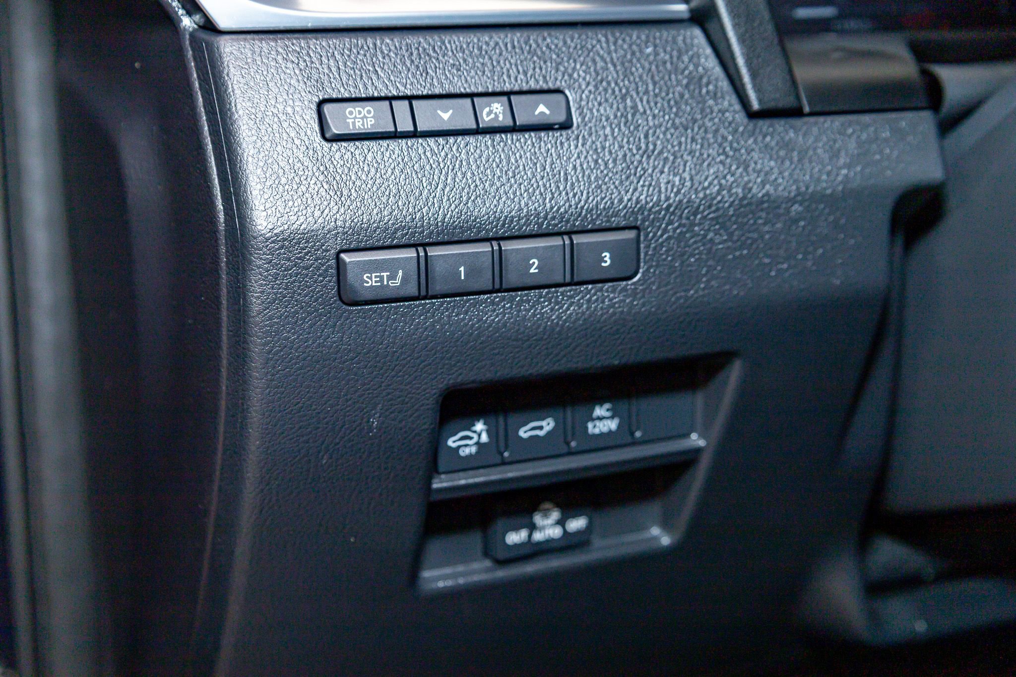 Used 2025 Lexus GX 550 image 16