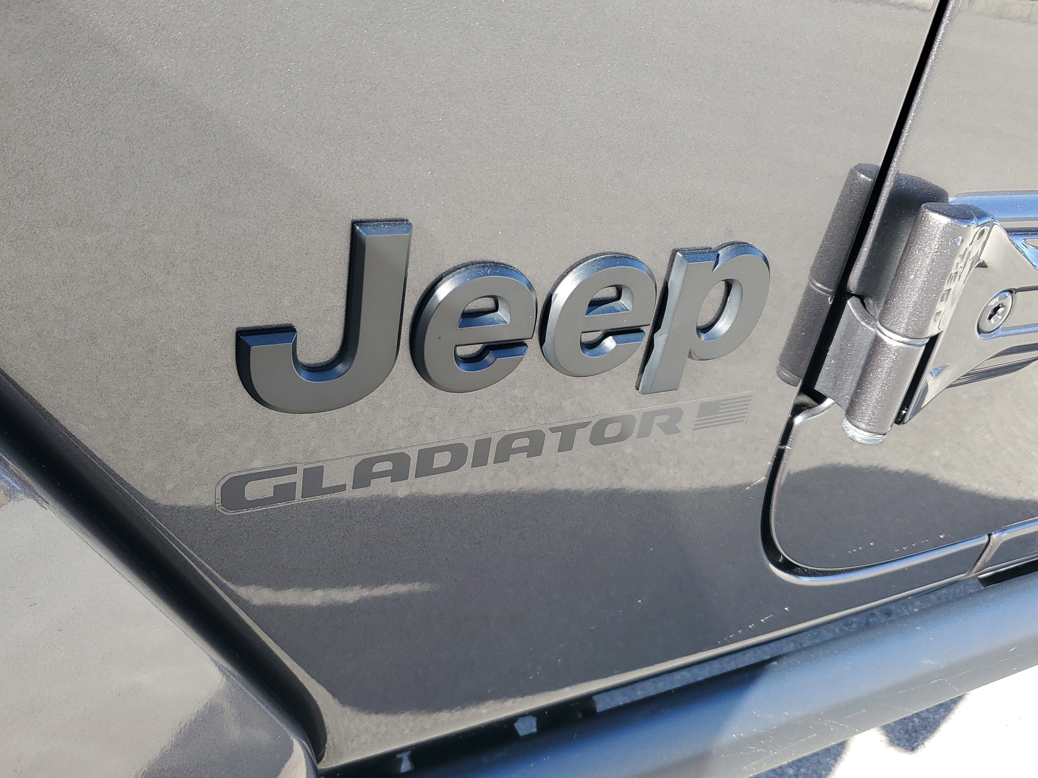 Used 2023 Jeep Gladiator Sport image 28