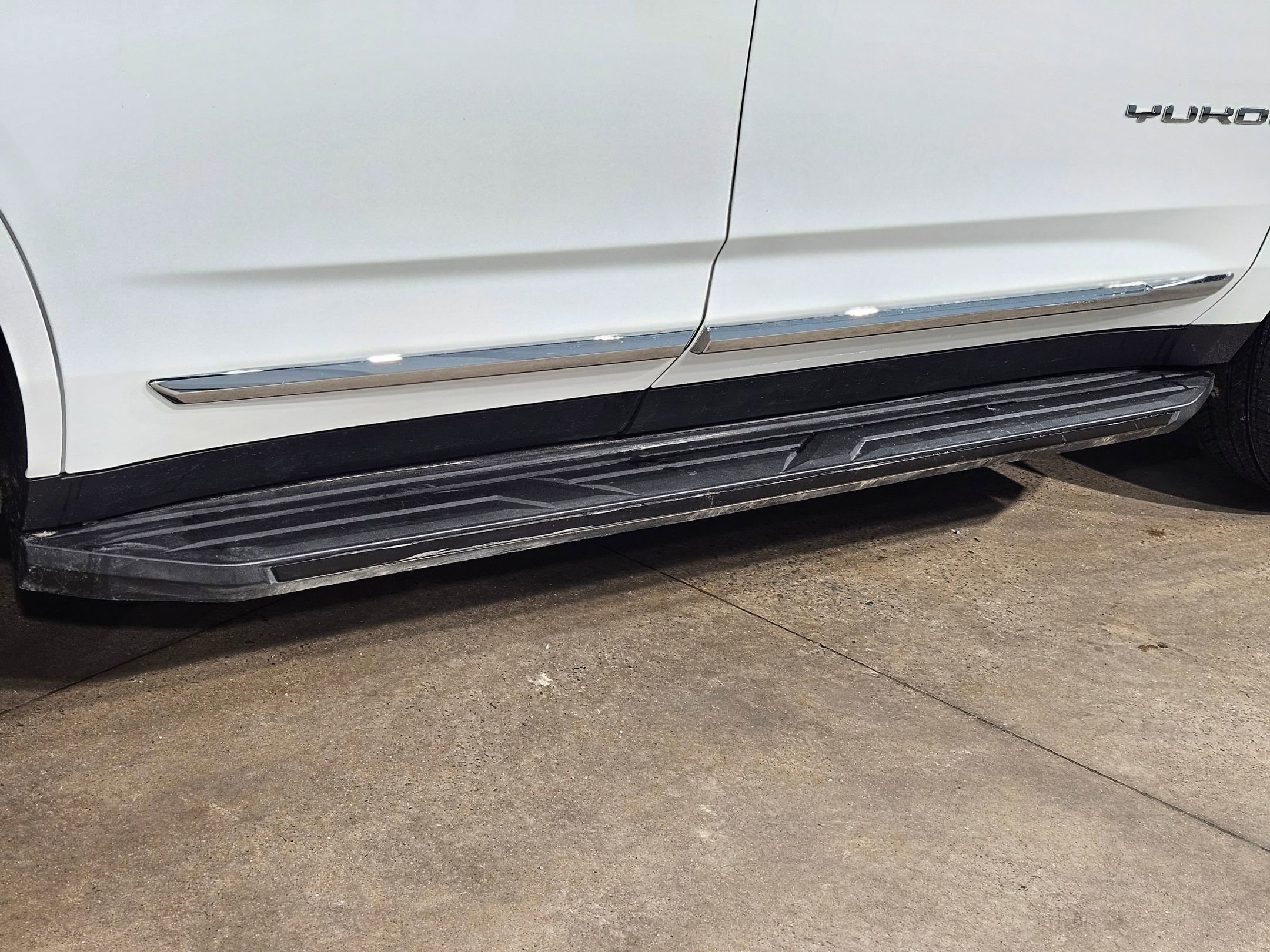 Used 2021 GMC Yukon SLT w/ SLT Luxury Package image 40