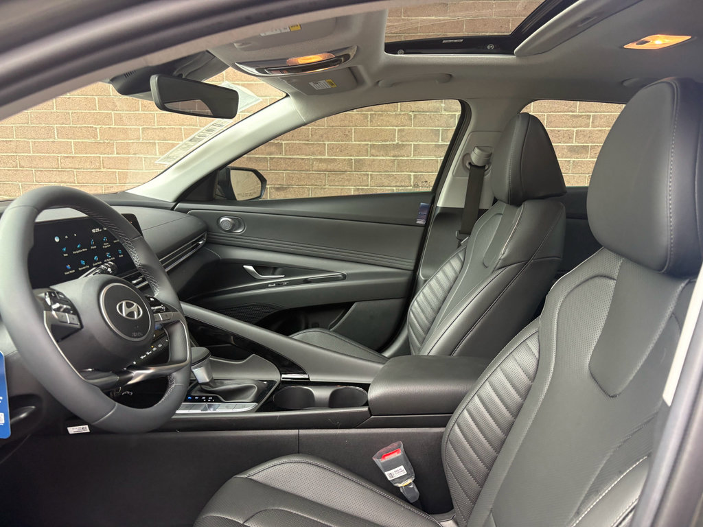 New 2026 Hyundai Elantra Limited FWD image 11
