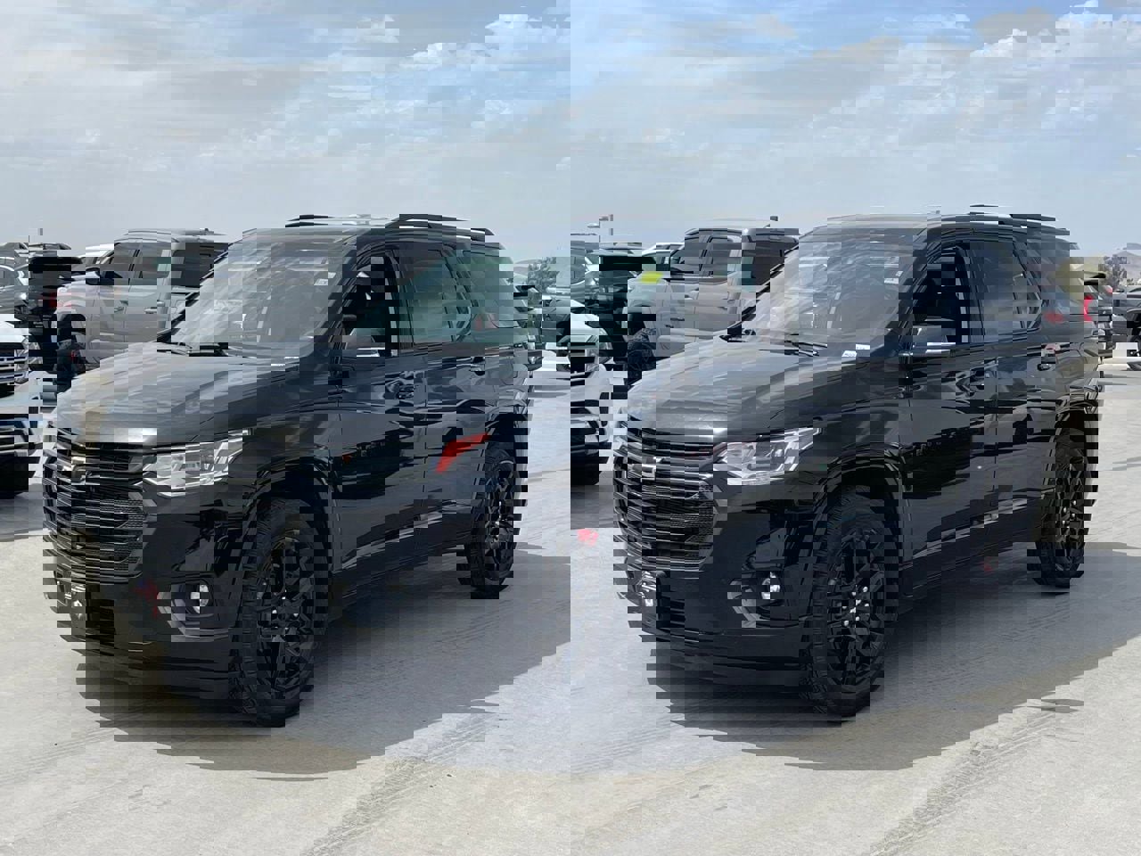 Used 2021 Chevrolet Traverse Premier w/ Redline Edition image 2