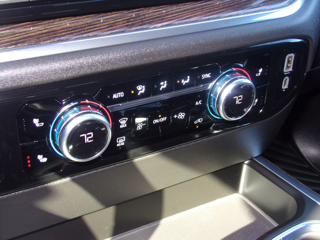 Used 2023 GMC Sierra 1500 Elevation w/ Preferred Package image 26