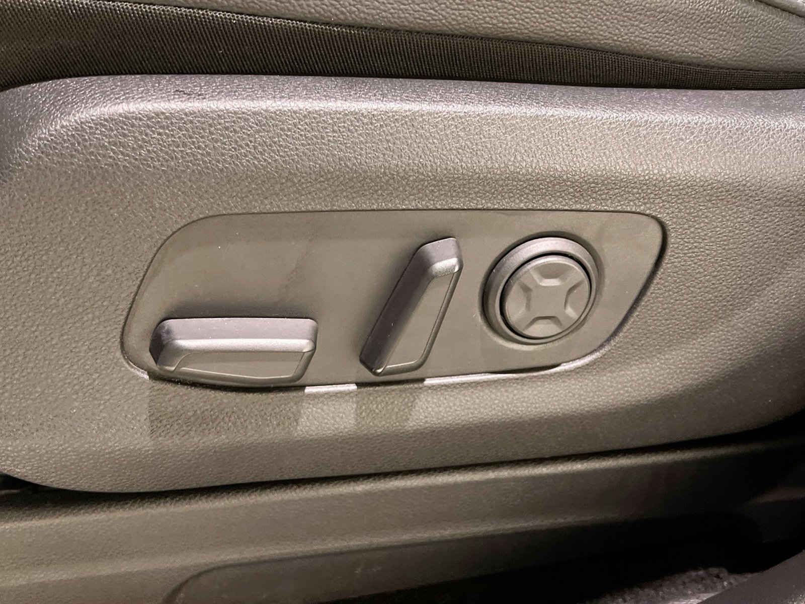 Used 2024 Kia Carnival SX Prestige image 21