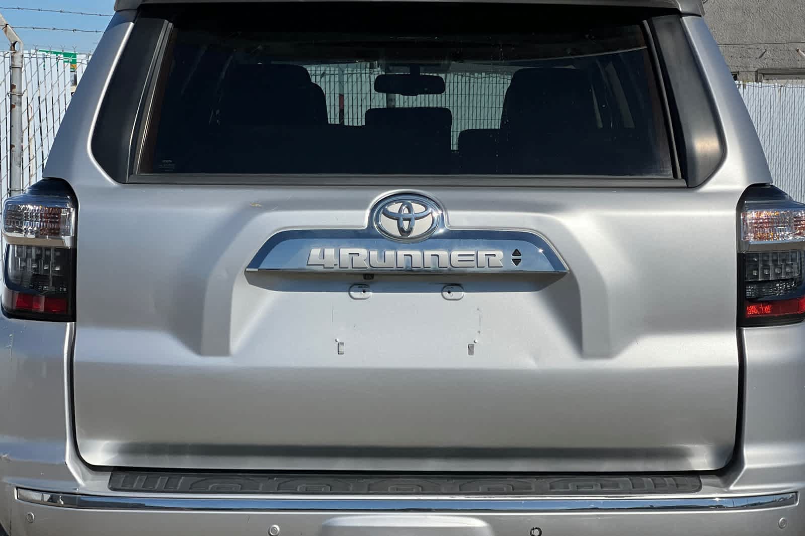 Used 2016 Toyota 4Runner Limited AWD/4WD image 22