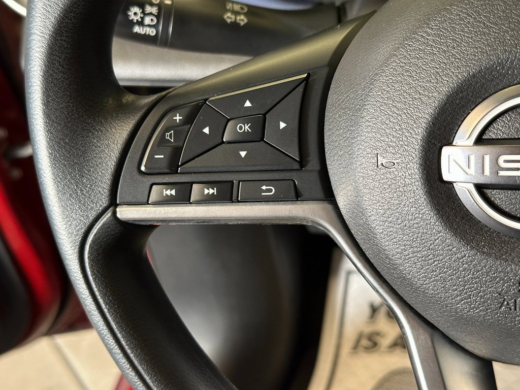 Used 2023 Nissan Versa SV w/ Trunk Package image 9