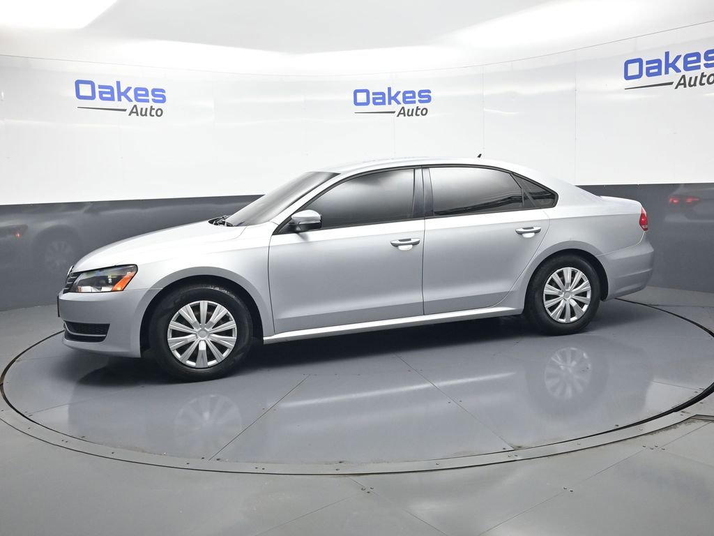 Used 2014 Volkswagen Passat 1.8T S image 5