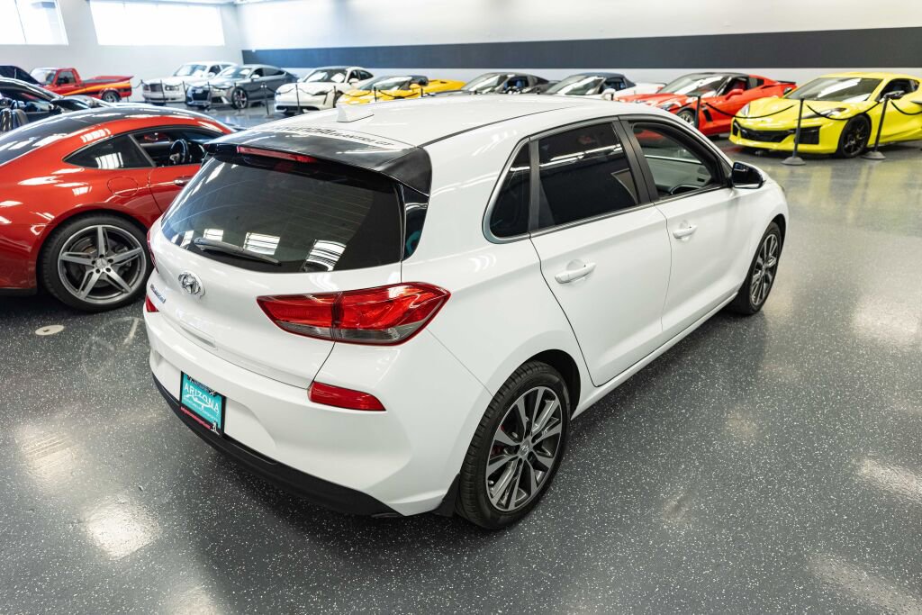 Used 2018 Hyundai Elantra GT FWD image 6