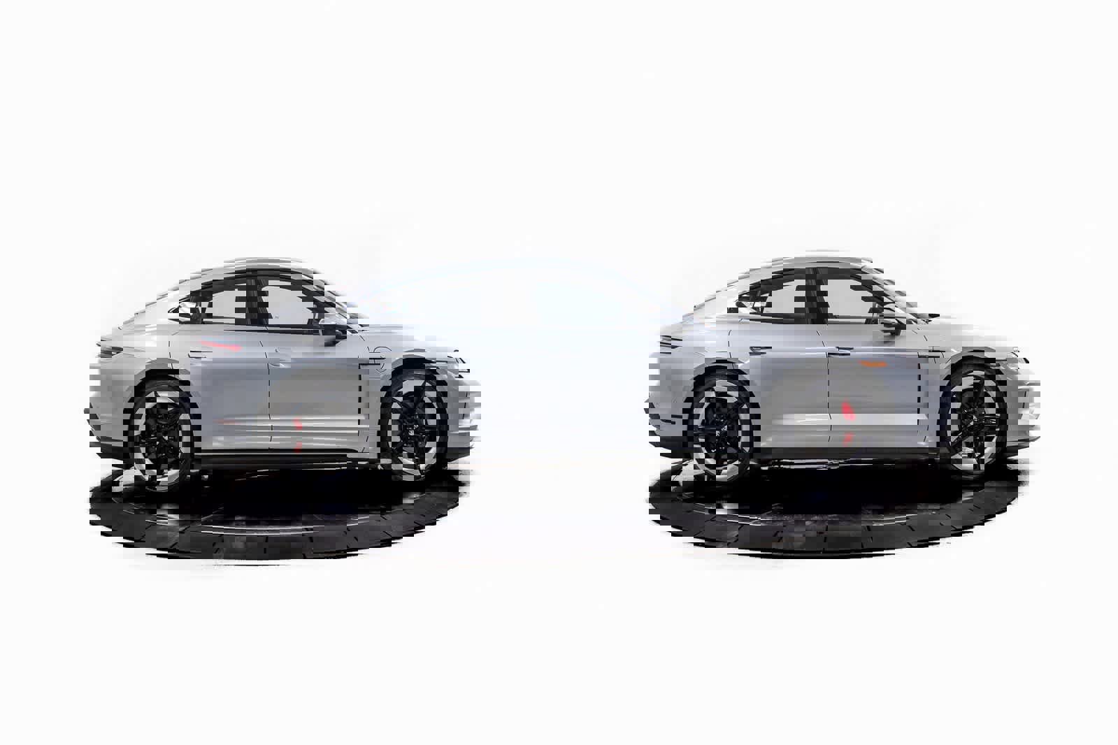 Certified 2025 Porsche Taycan 4S image 10