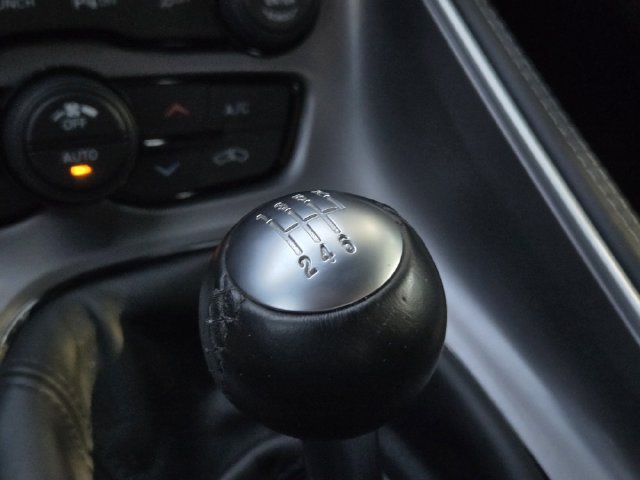 Used 2022 Dodge Challenger R/T Scat Pack RWD image 28