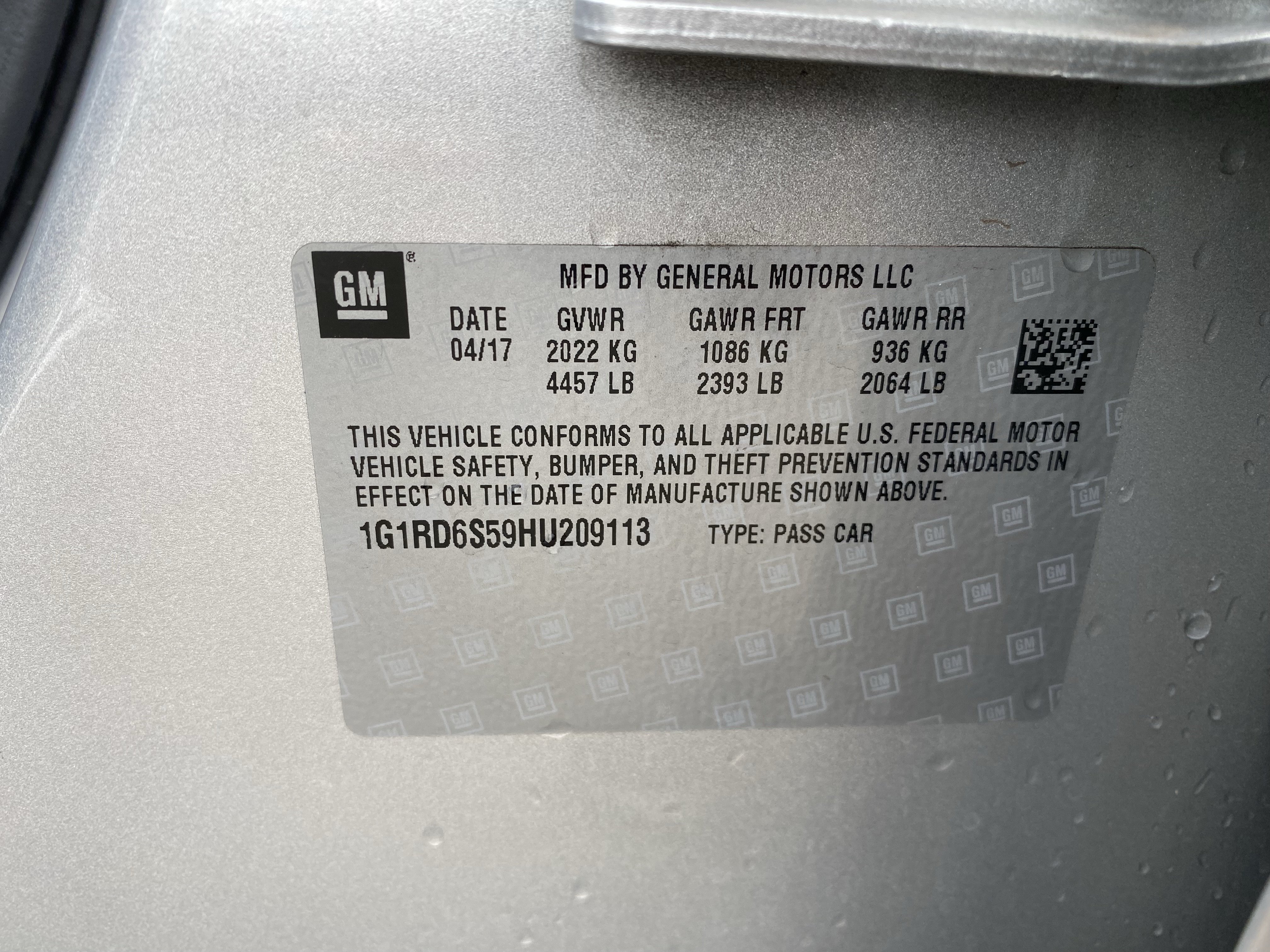 Used 2017 Chevrolet Volt Premier w/ Driver Confidence II Package FWD image 32