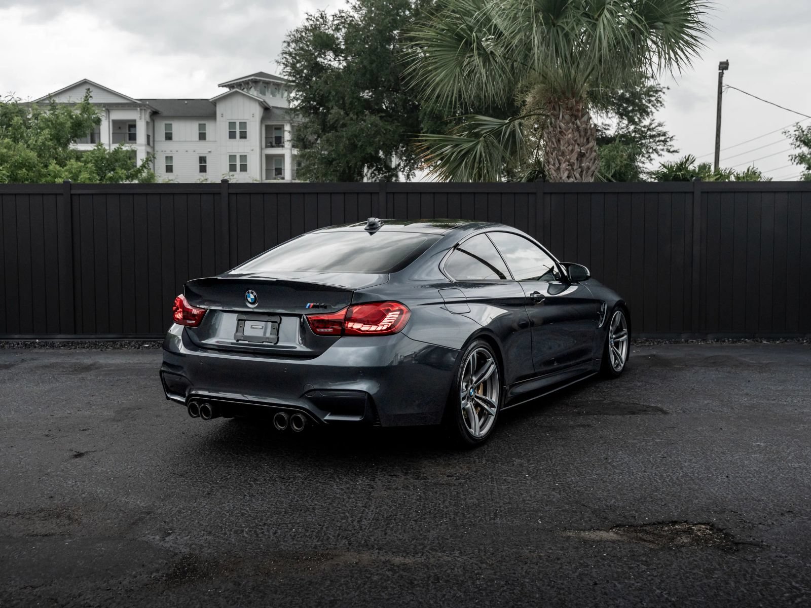 Used 2015 BMW M4 Coupe RWD image 3