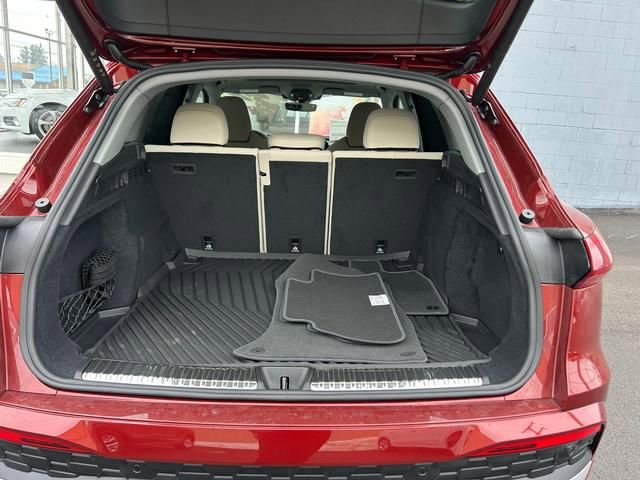 New 2025 Audi Q5 Premium Plus image 21