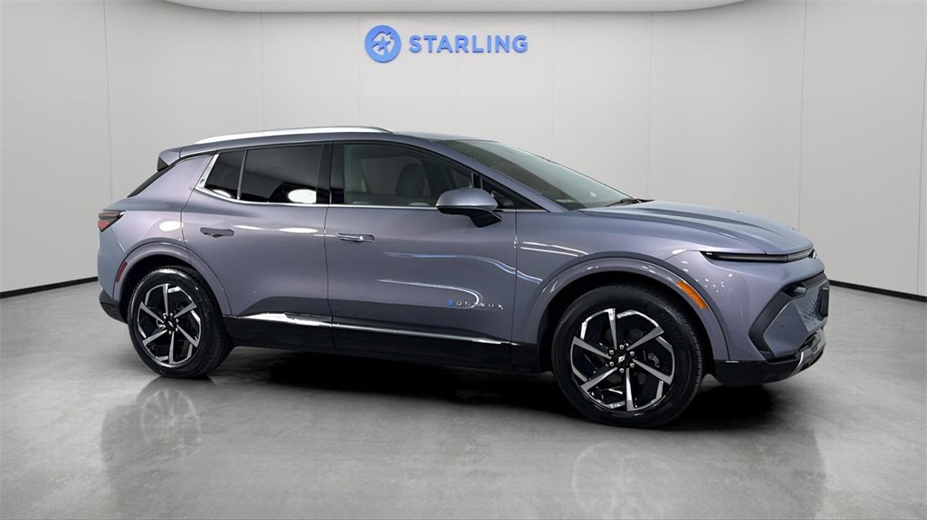 Used 2025 Chevrolet Equinox EV LT image 12