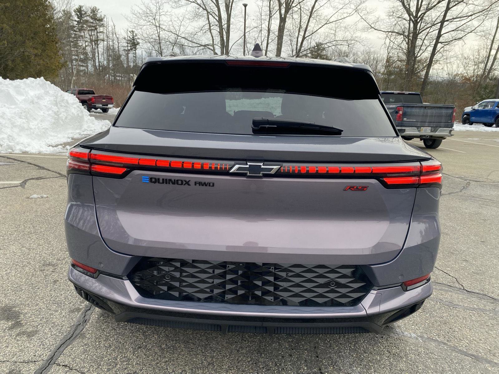 Used 2024 Chevrolet Equinox EV RS image 6