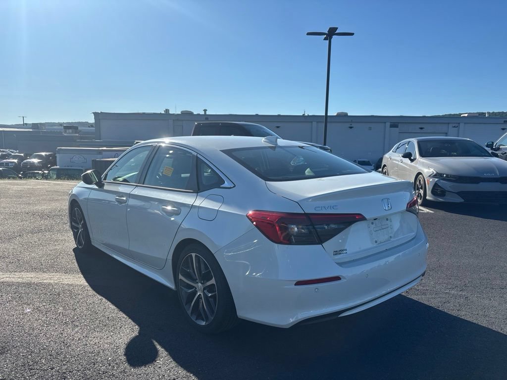Used 2023 Honda Civic Touring image 5