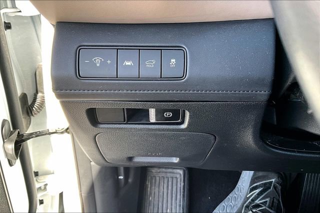 Used 2023 Hyundai Santa Fe SEL w/ Premium Package image 15