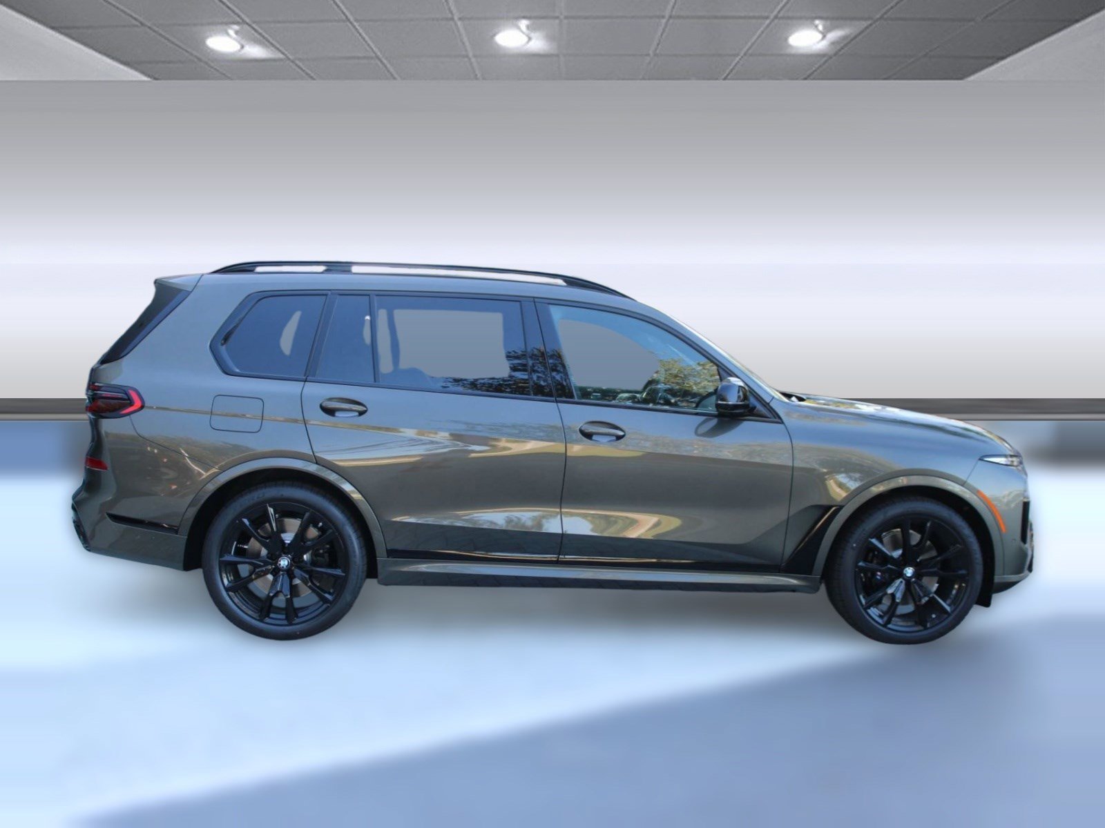New 2026 BMW X7 M60i image 8
