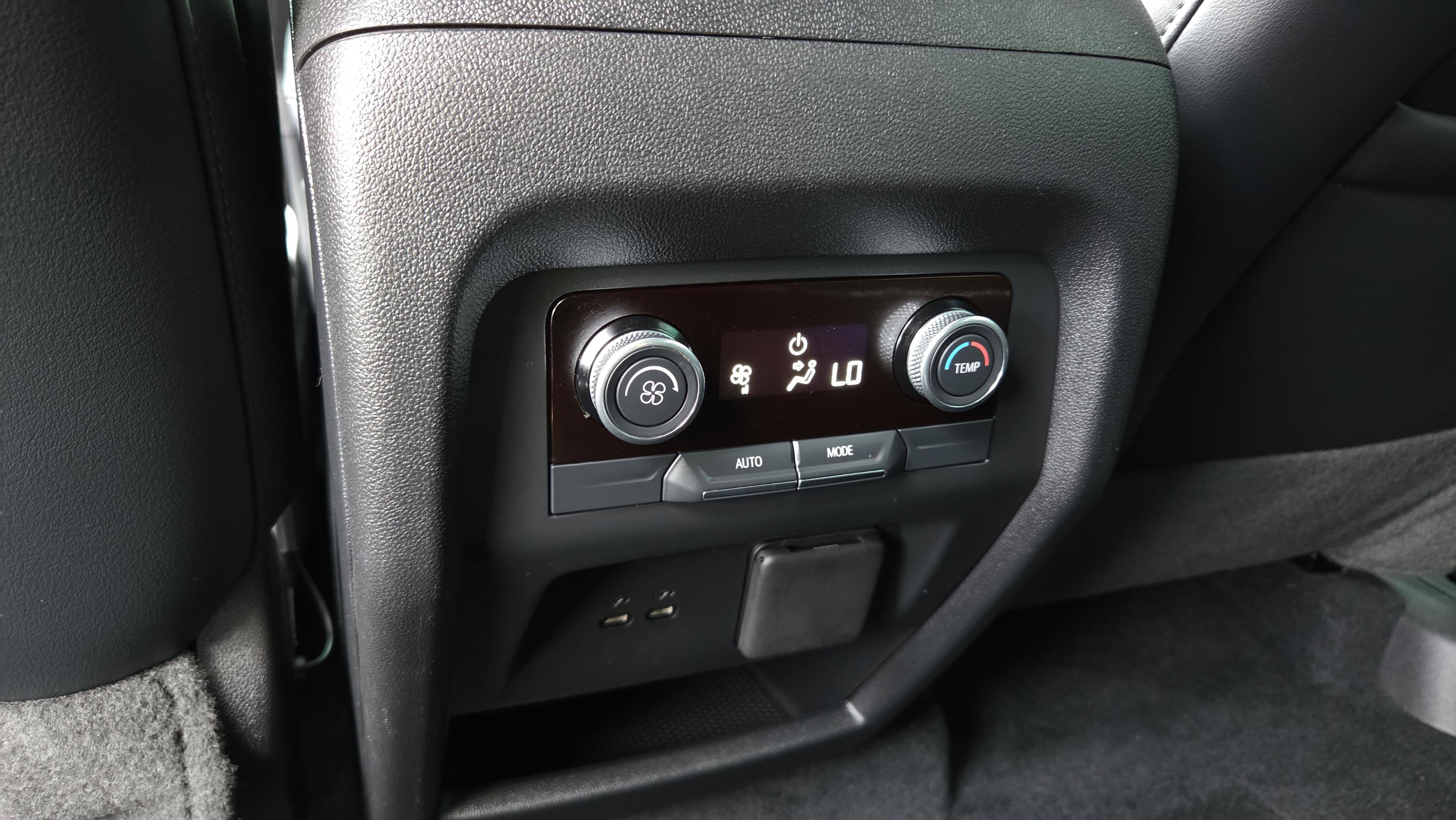 Used 2025 Buick Enclave Sport Touring w/ Power Package image 15