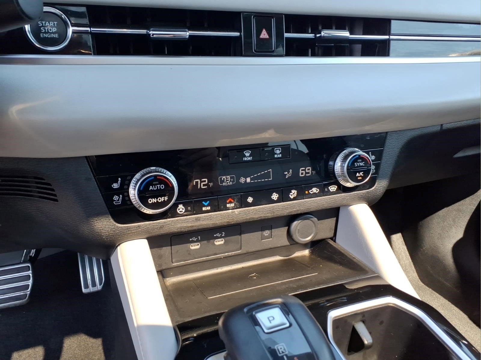 Used 2025 Mitsubishi Outlander SEL image 21