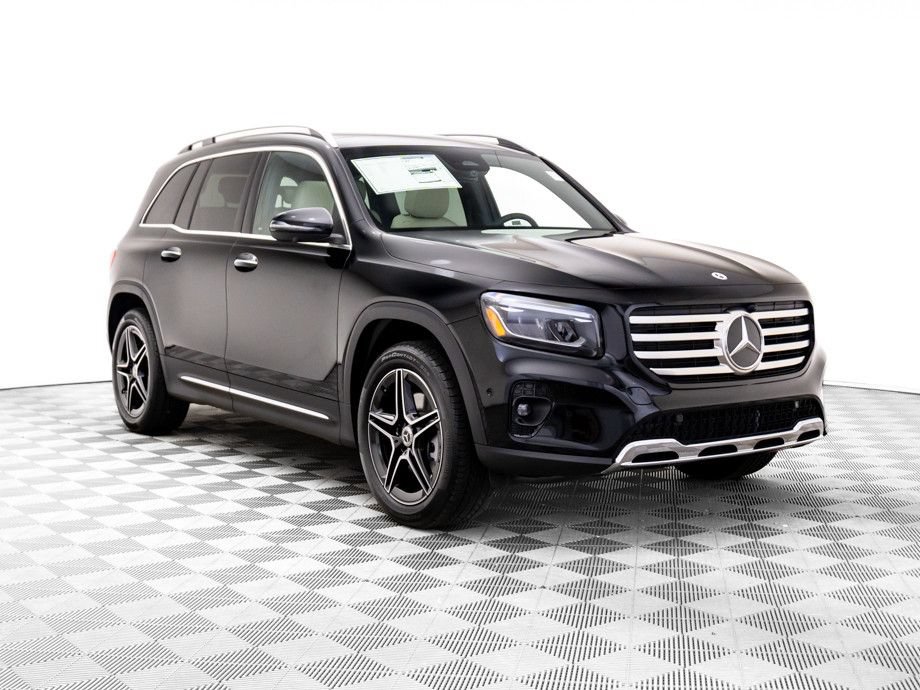 New 2026 Mercedes-Benz GLB 250 4MATIC image 7