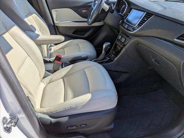 Used 2017 Buick Encore Essence FWD image 19