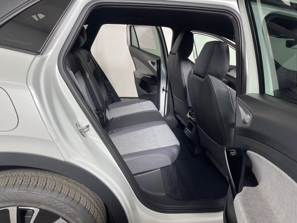New 2026 Volkswagen ID.4 Pro image 22