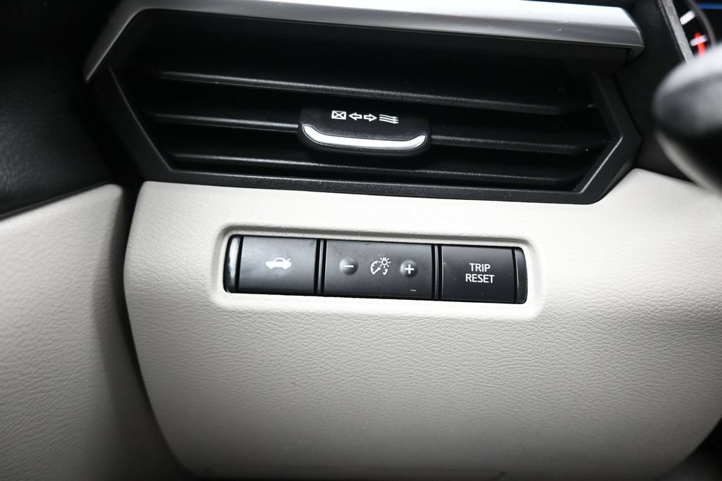 Used 2021 Nissan Altima 2.5 SV FWD image 24