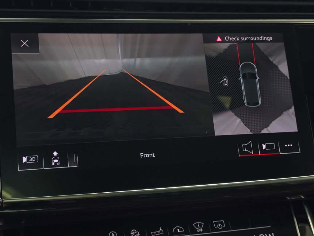 Used 2020 Audi Q8 Prestige image 42